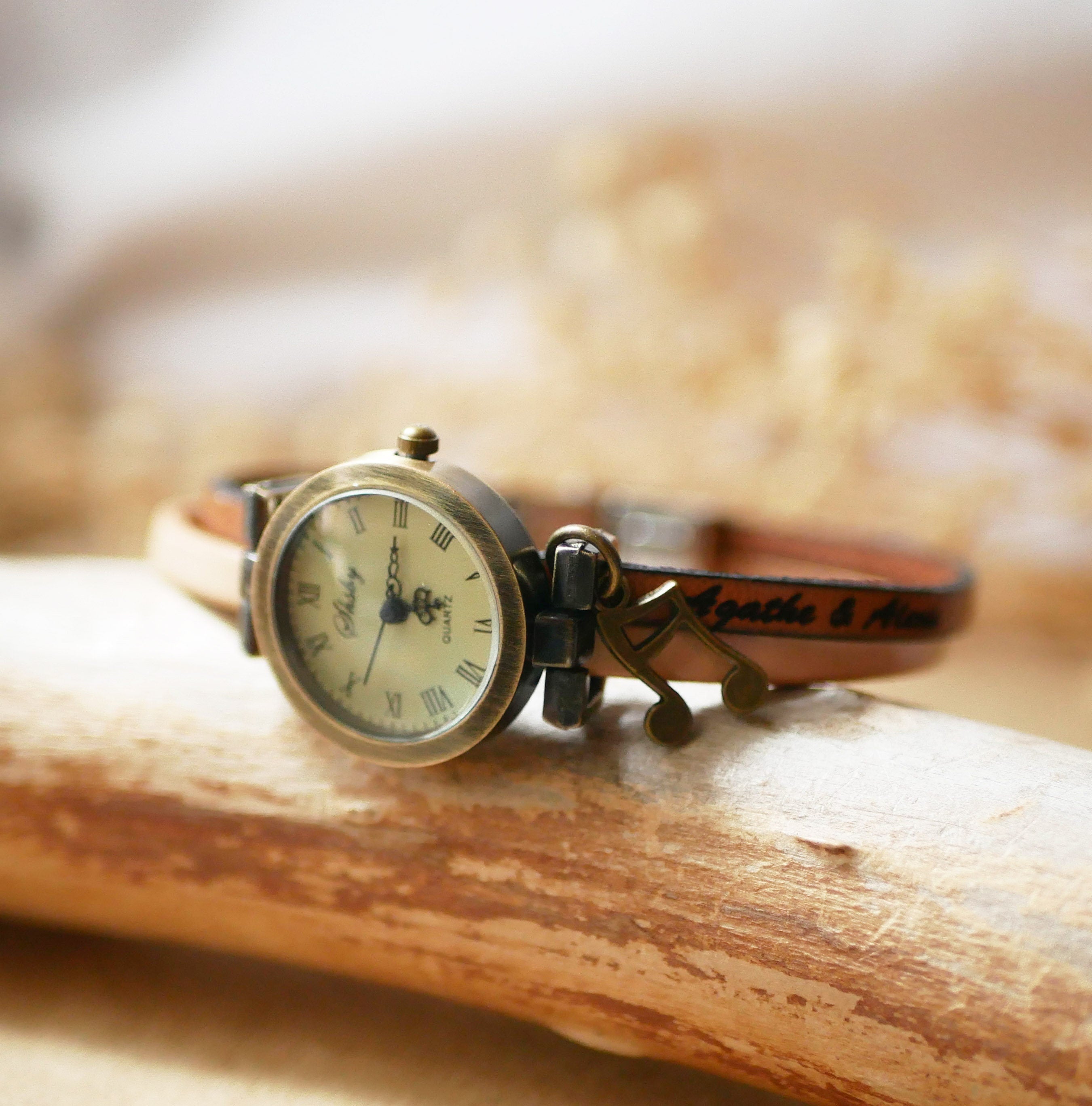 Montre femme vintage bracelet aux 2 cuirs personnalisable