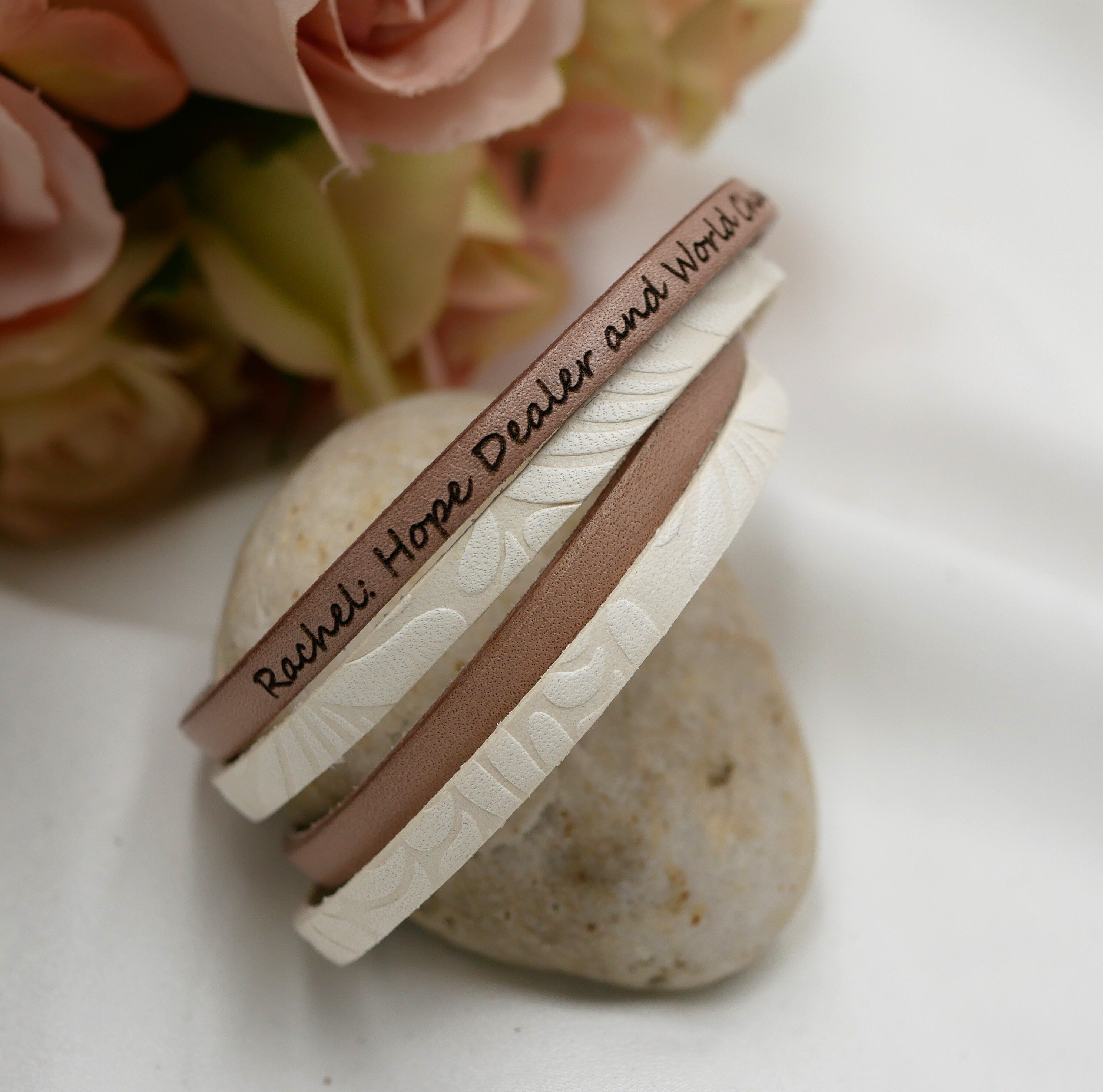 Bracelet double cuir blanc et couleur pour femme à personnaliser