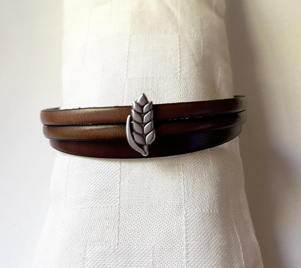 Bracelet personnalisé aux 3 cuirs et poussoir argenté épis de blé