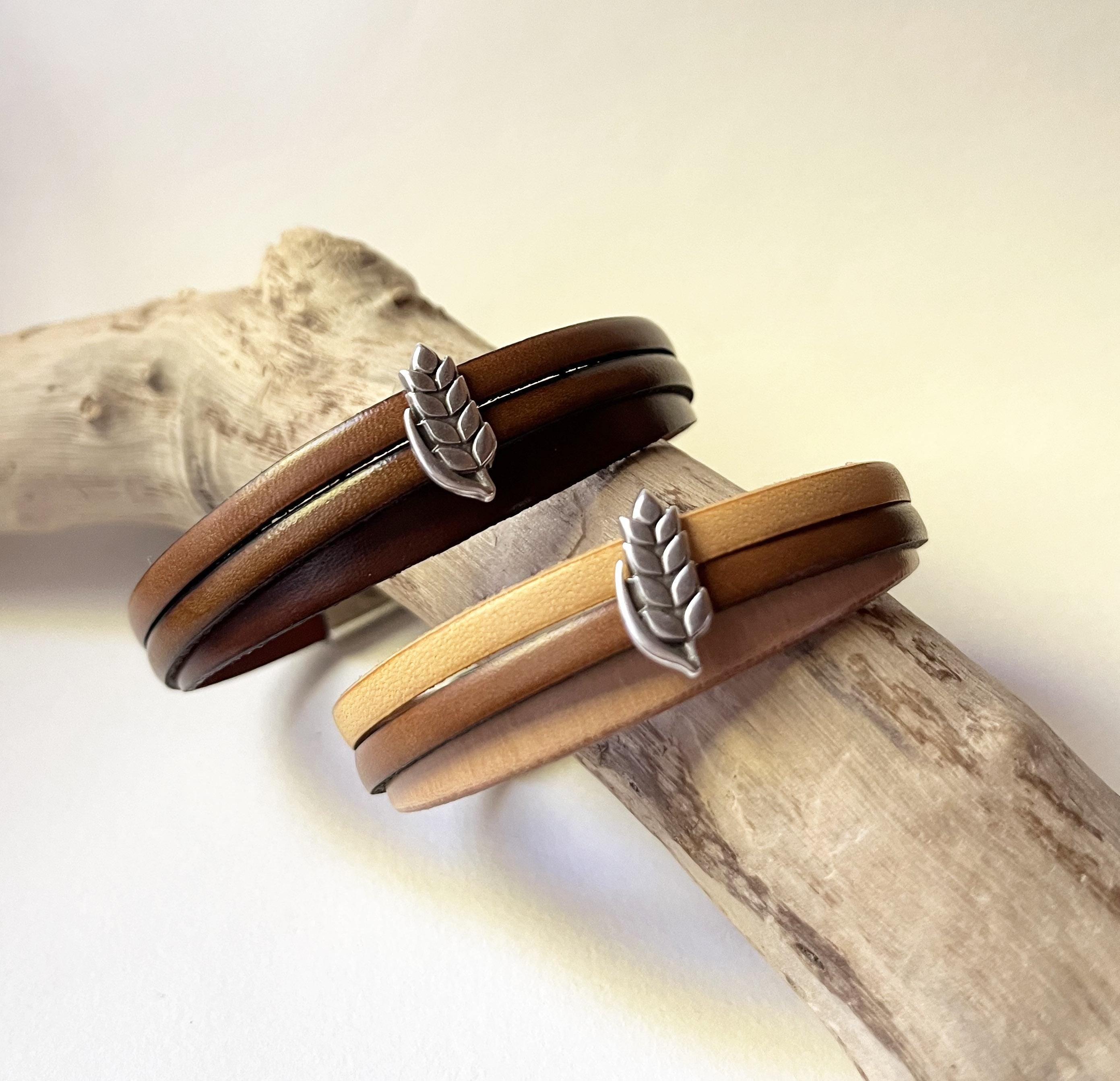 Bracelet personnalisé aux 3 cuirs et poussoir argenté épis de blé