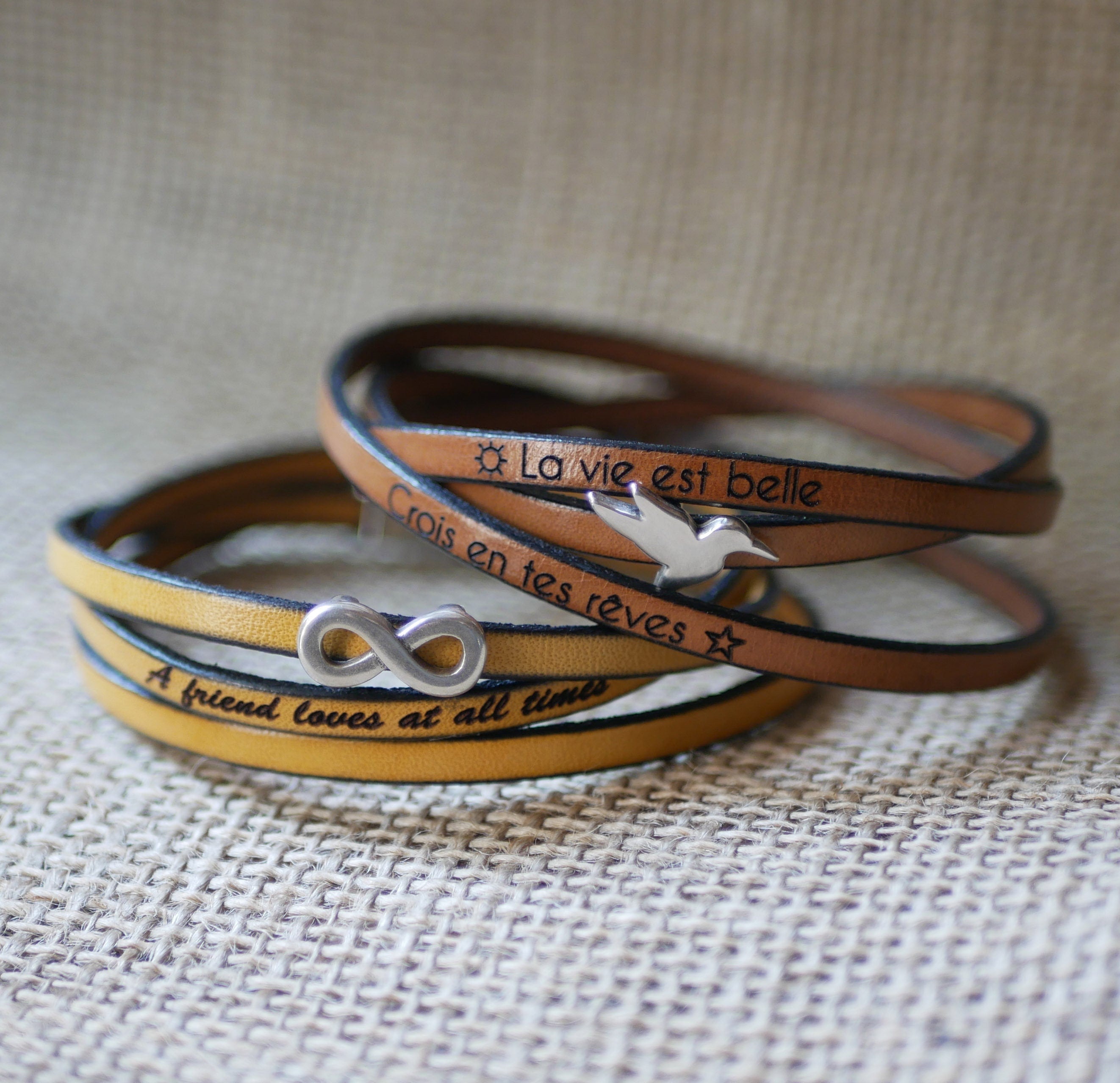 Bracelet personnalisé en cuir multi-tour passant charme au choix