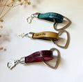Lot de 5 Porte-clés cuir gravé parole chrétienne avec charme pendentif