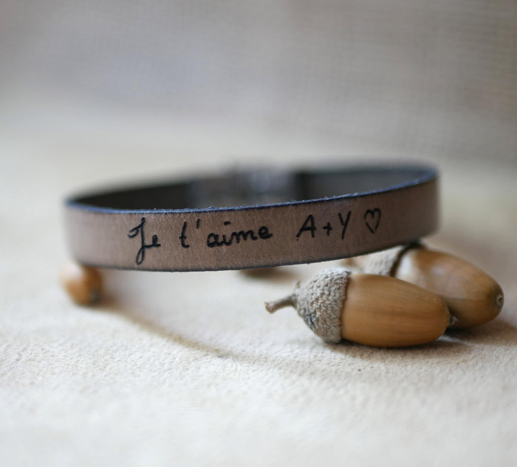 Bracelet gravé d'écriture manuscrite d'après photo