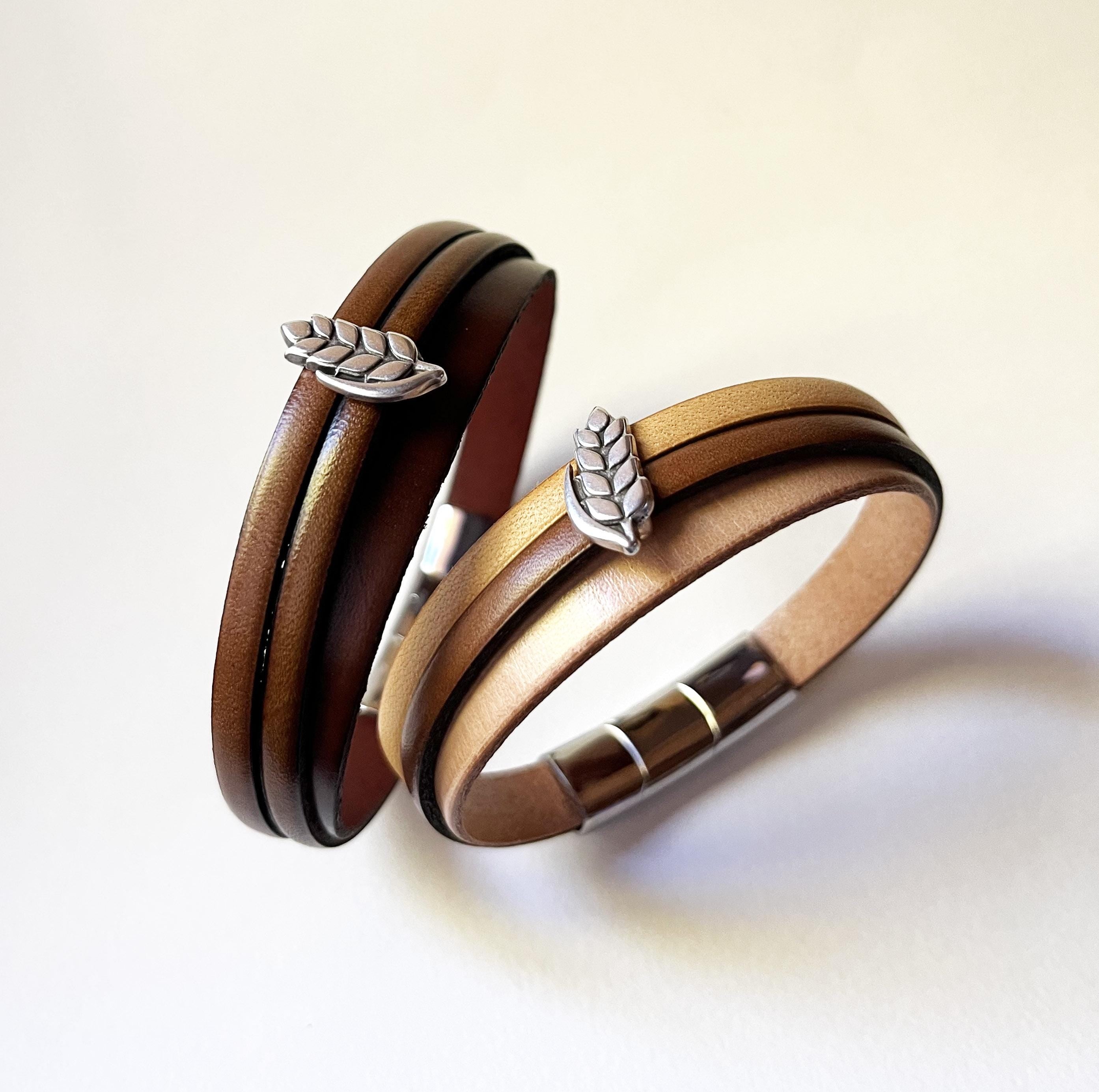 Bracelet personnalisé aux 3 cuirs et poussoir argenté épis de blé