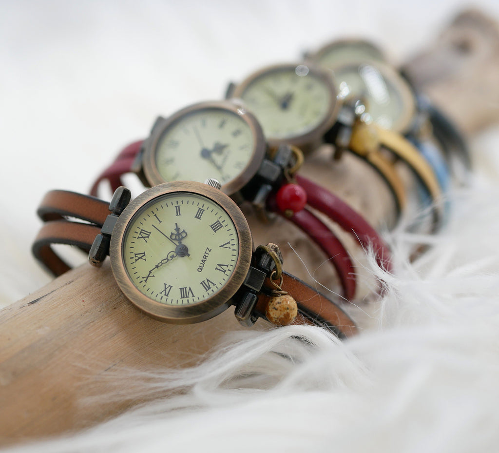 Montre femme vintage au bracelet cuir double