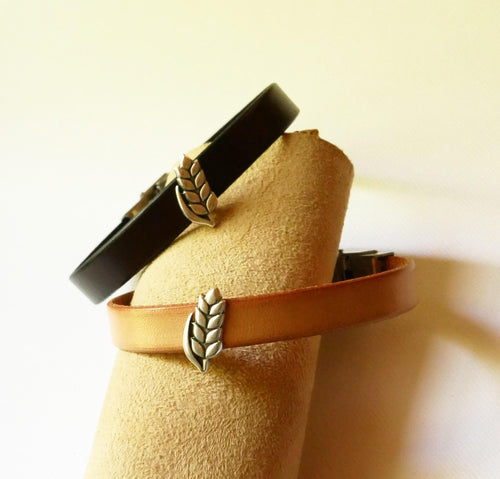 Bracelet cuir décoré d'un poussoir argenté épi de blé