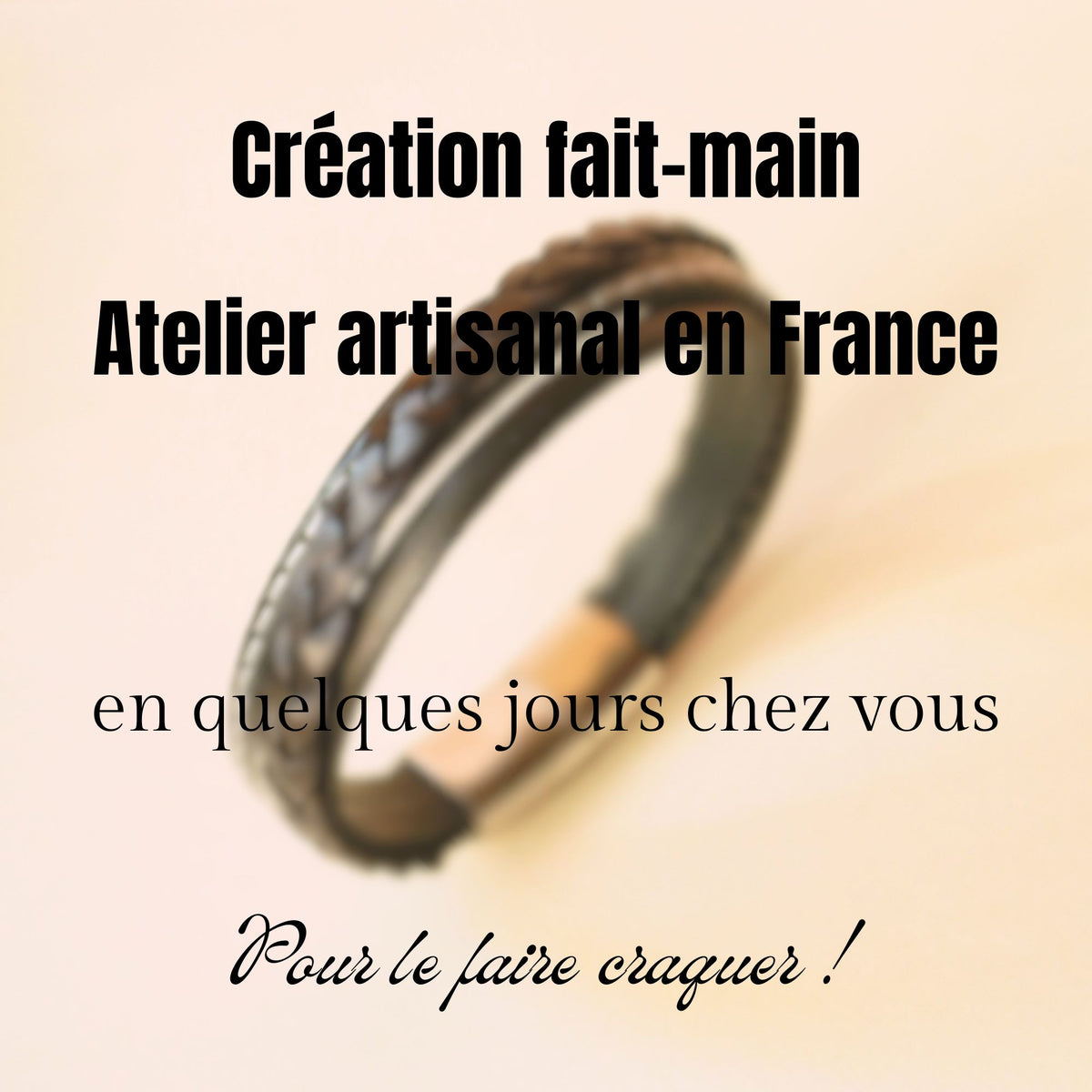 Bracelet cuir noir tressé pour homme avec plaque métallique croix gravée