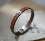 Bracelet Symbiose pour femme en cuir personnalisable par gravure