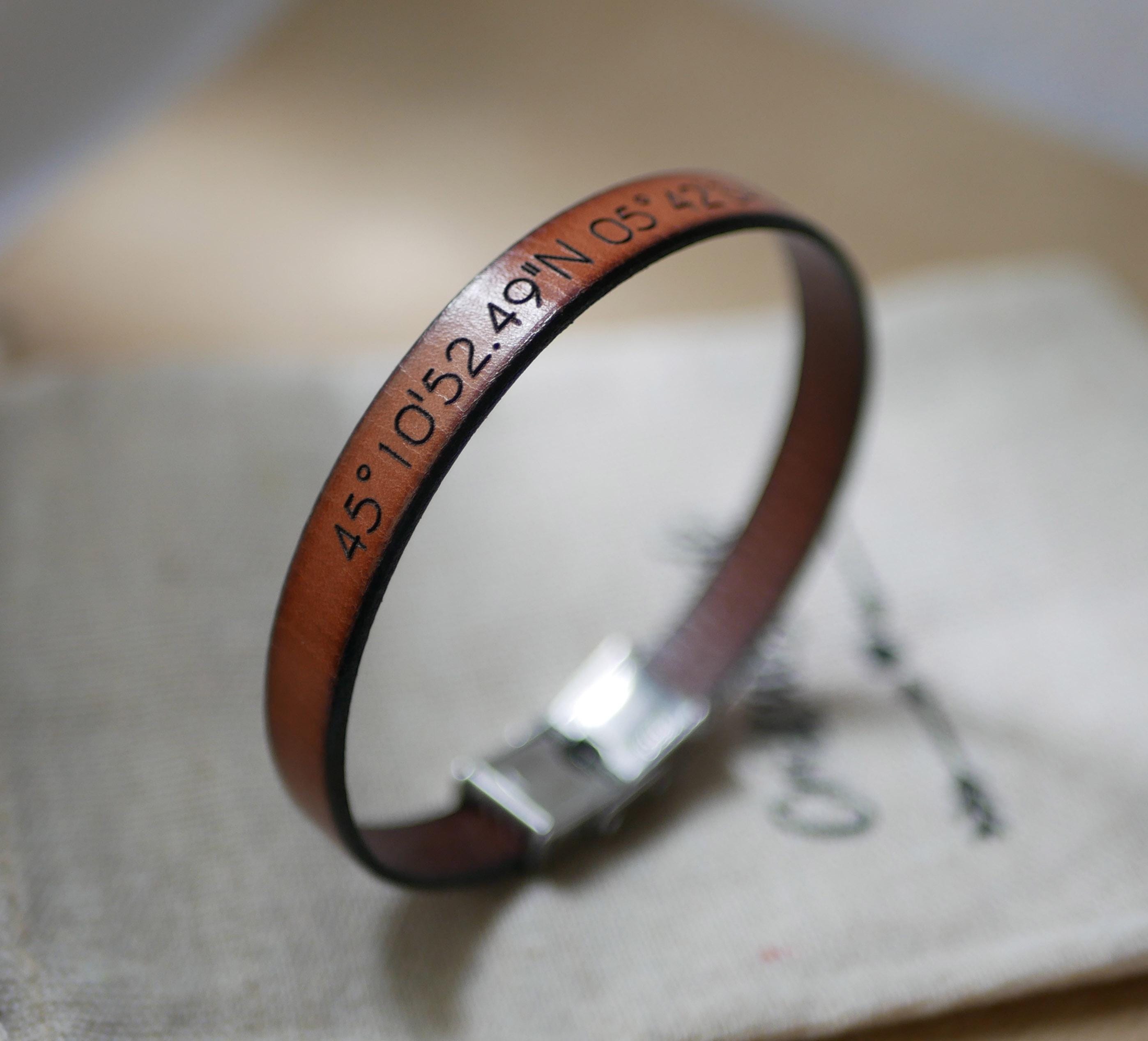 Bracelet Symbiose en cuir personnalisable par gravure