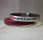 Cadeau pour couple 2 bracelets en cuir personnalisés gravés du même message