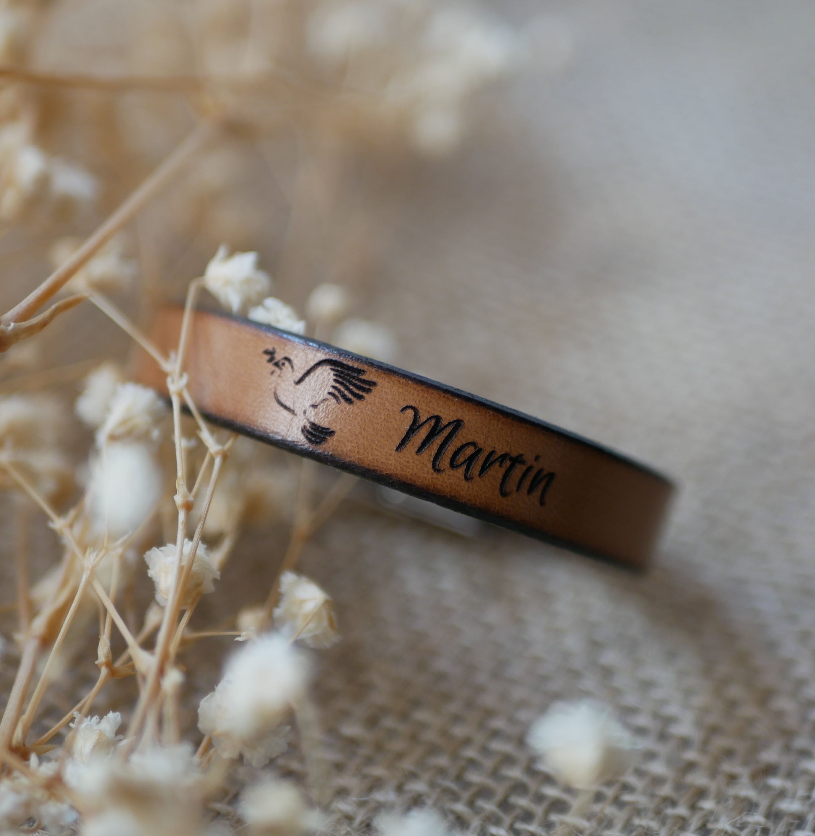 Bracelet cuir au symbole chrétien gravé - Cadeau baptême communion enfant adulte