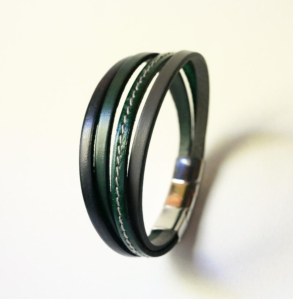 Bracelet homme multi cuirs verts et gris à personnaliser