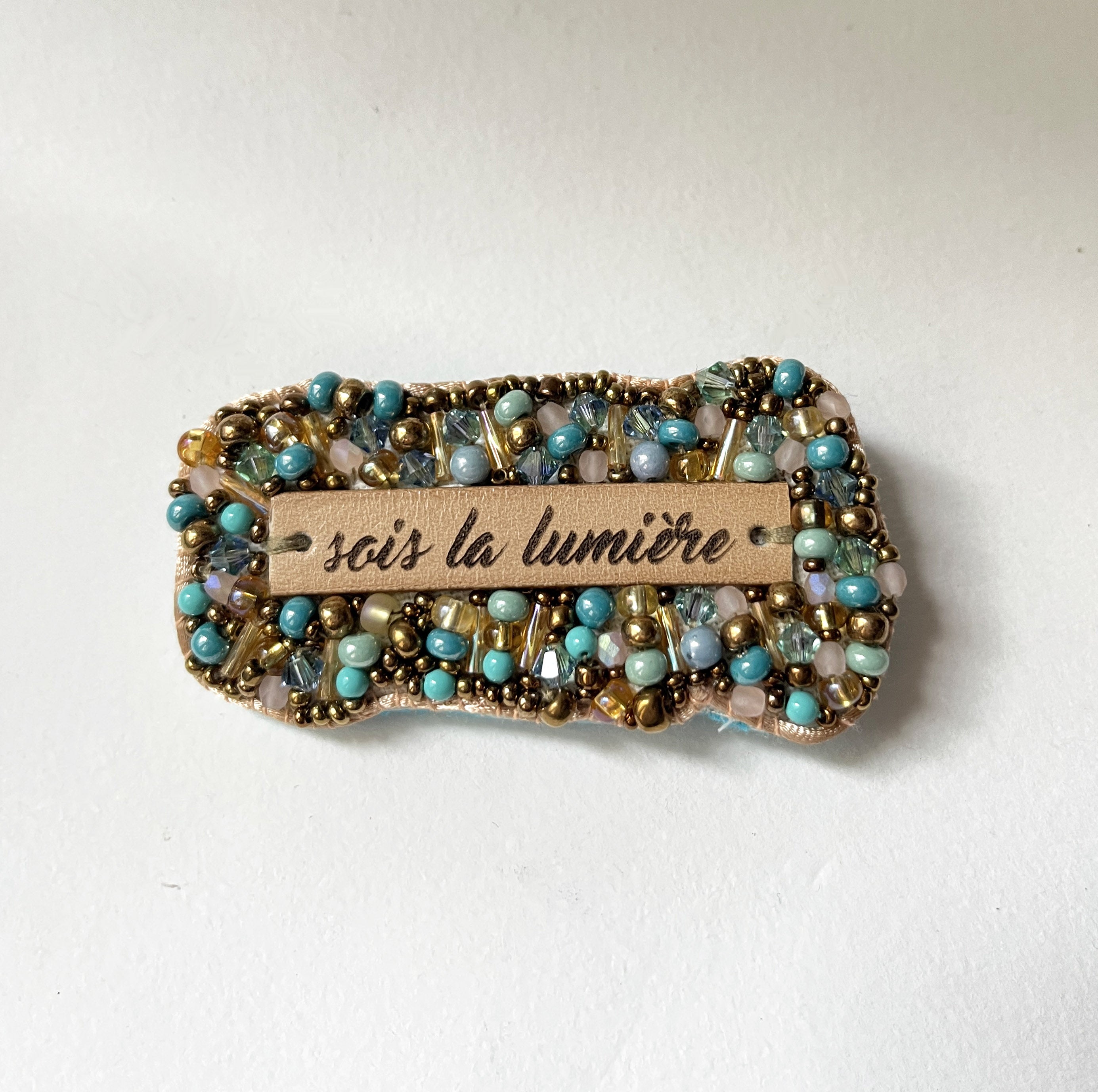 broche fait main unique cadeau maman
