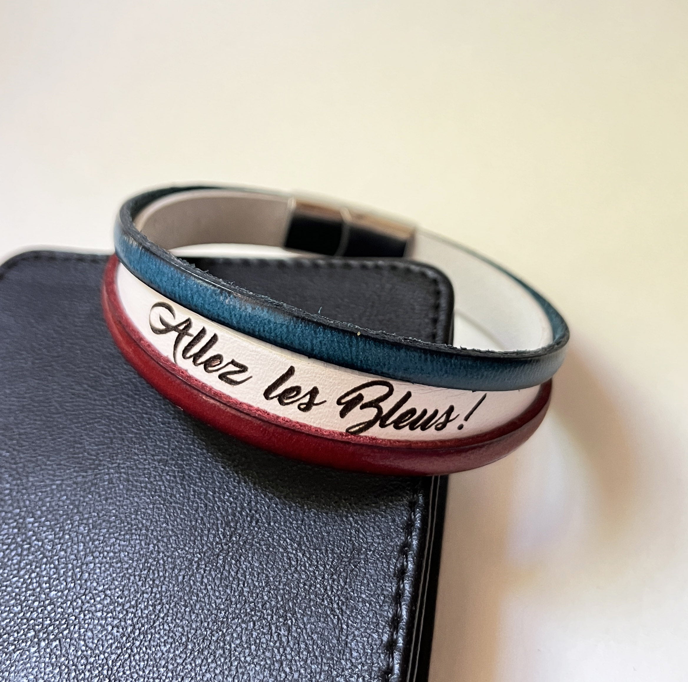 Bracelet France coupe du monde 2026 à personnaliser par gravure