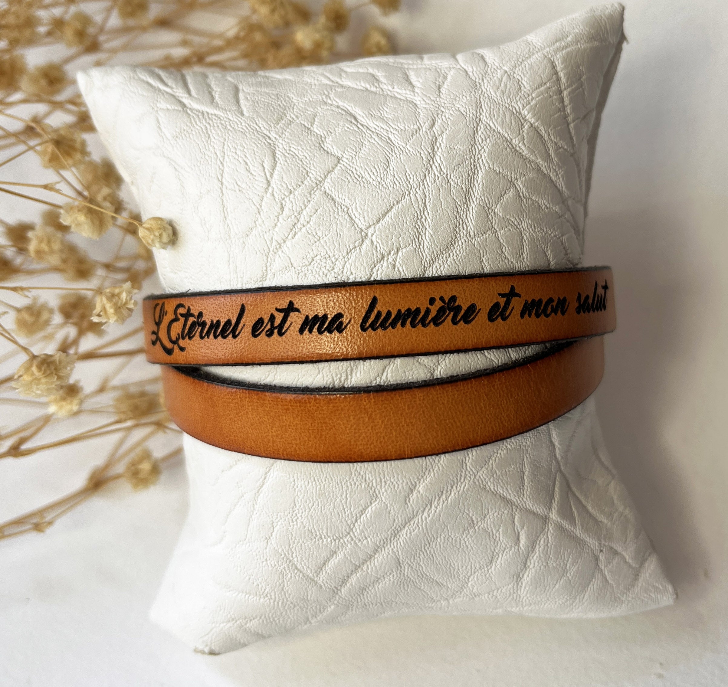 bracelet message chrétien gravé sur cuir deux tours