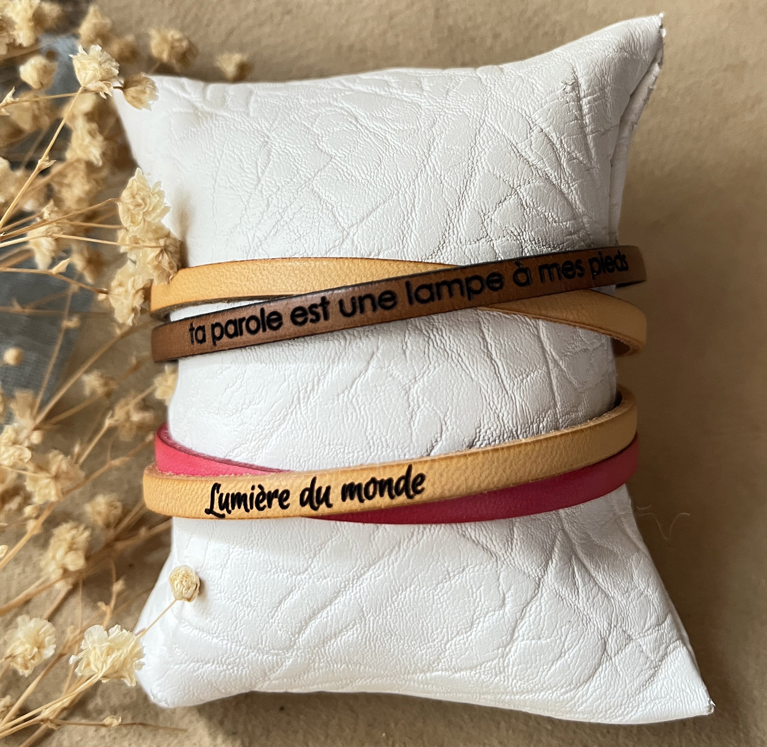 bracelet chrétien parole biblique cuirs croisés