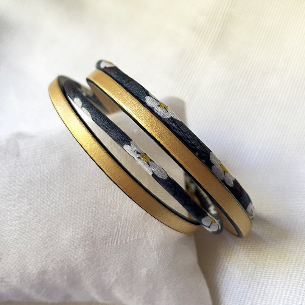 Bracelet double tour cuir doré à personnaliser et Liberty fleuri