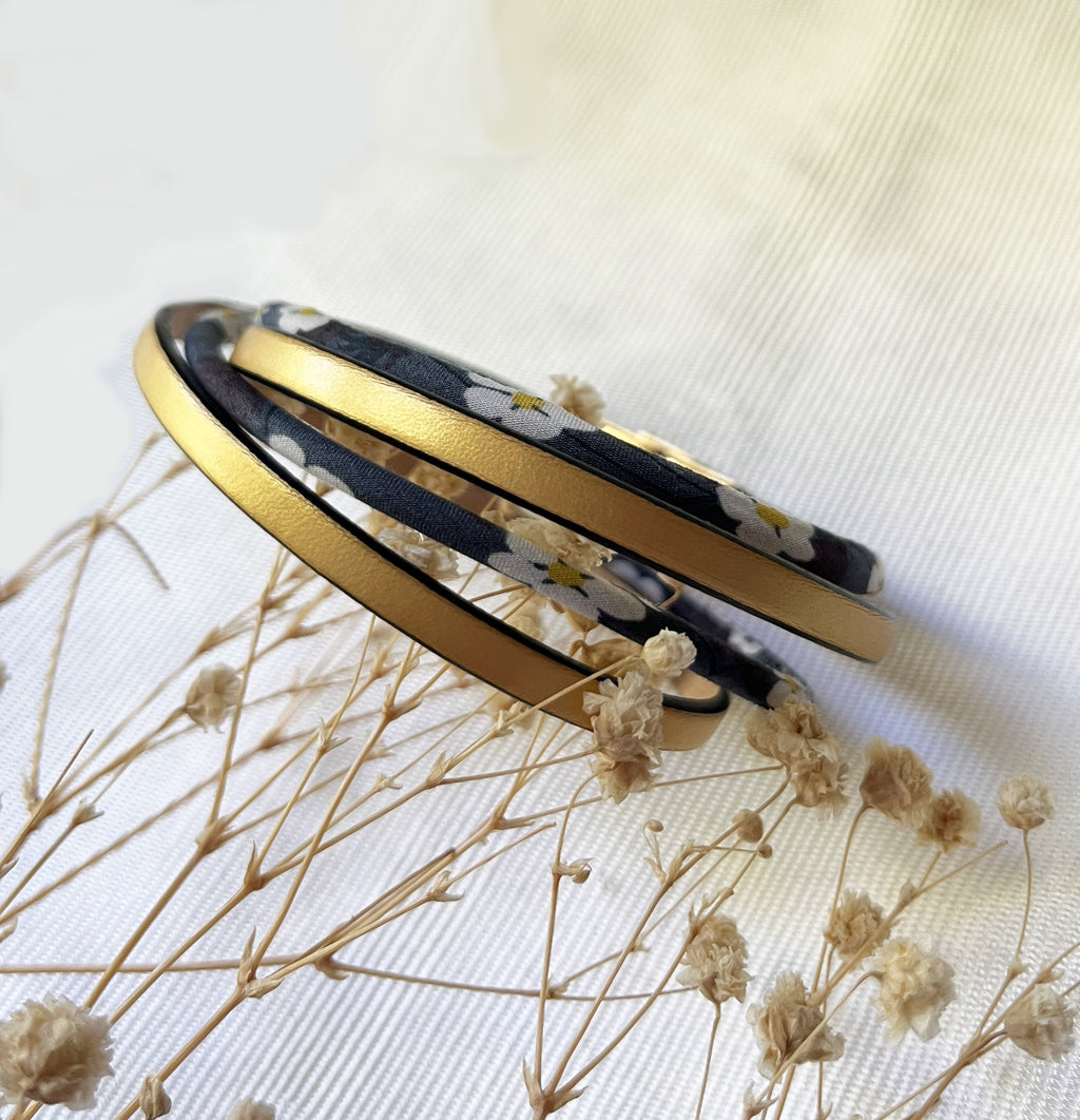 Bracelet double tour cuir doré à personnaliser et Liberty fleuri