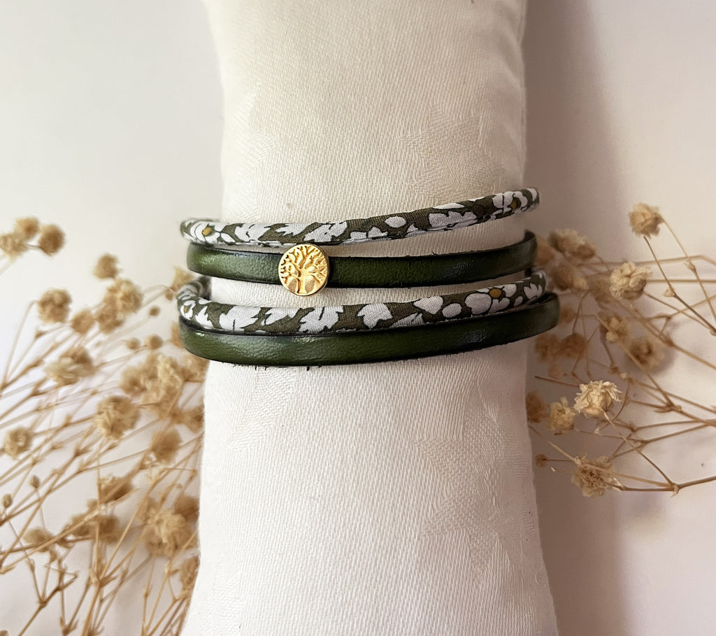 bracelet double cuir et liberty cabochon doré arbre de vie