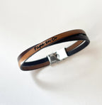 Bracelet aux cuirs croisés en duo de couleurs