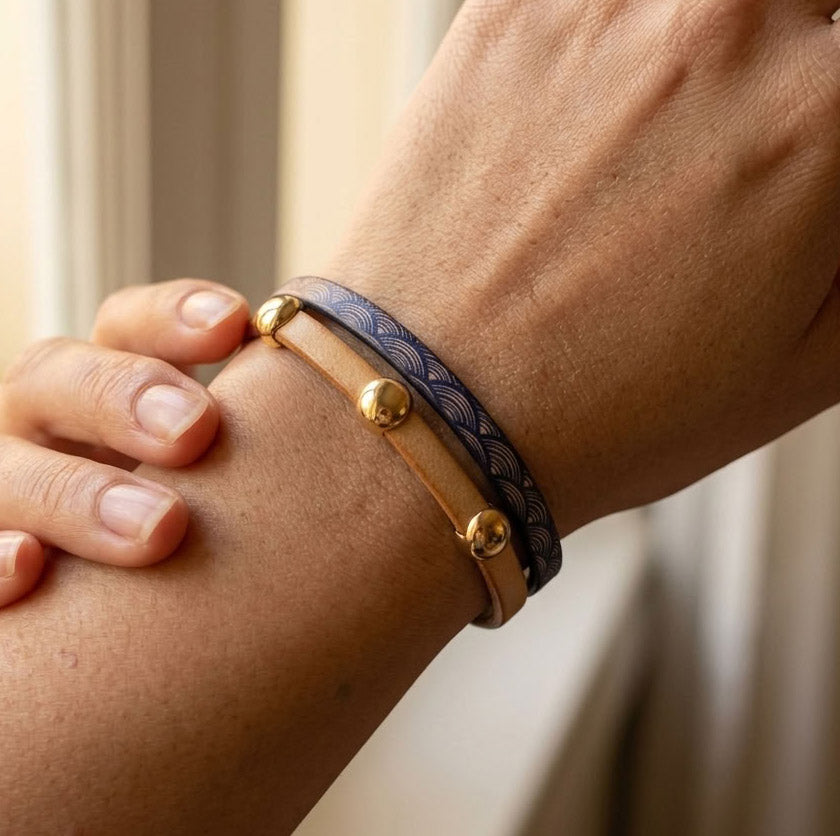 Bracelet femme duo en cuir imprimé art déco bleu et doré