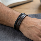 Bracelet homme double cuirs tressé noir et marron foncé à graver de vos mots