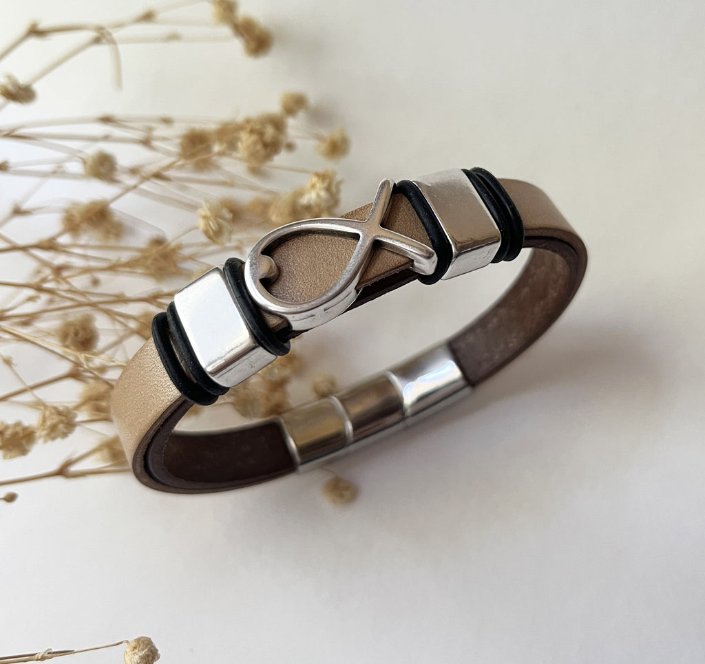 Bracelet chrétien cuir et métal ichtus poisson à personnaliser