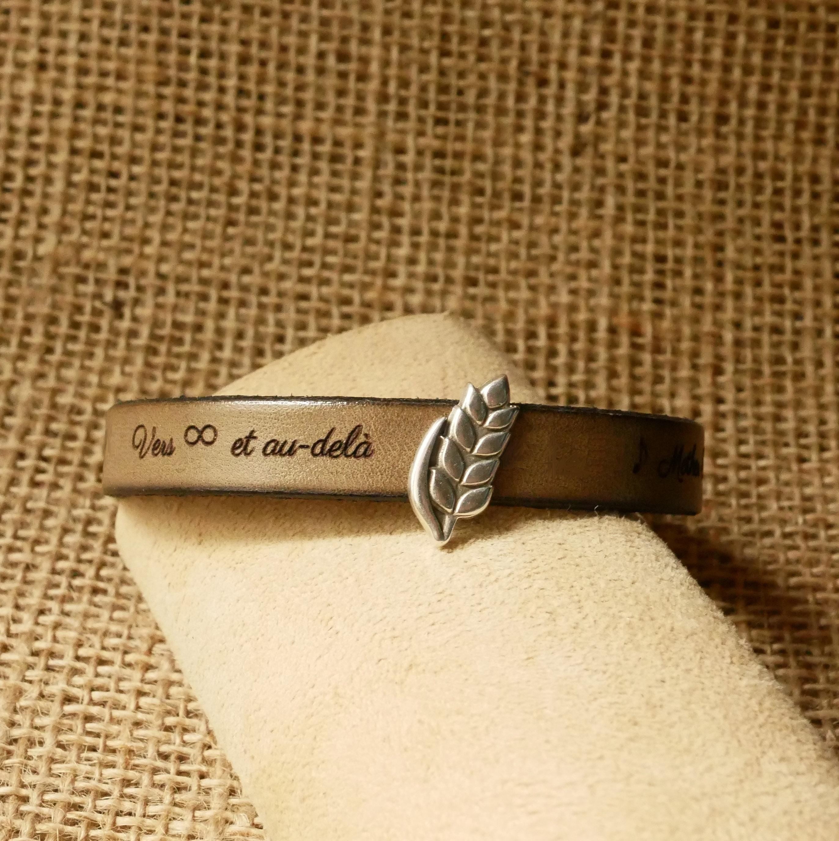 Bracelet cuir décoré d'un poussoir argenté épi de blé