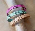 Bracelet enfant personnalisable prénom et dessins gravés en cuir