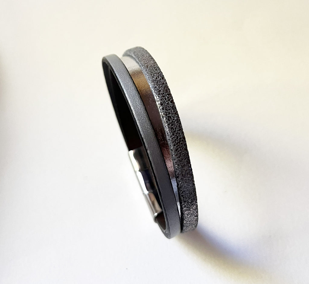 Bracelet manchette femme aux 3 cuirs argenté et gris
