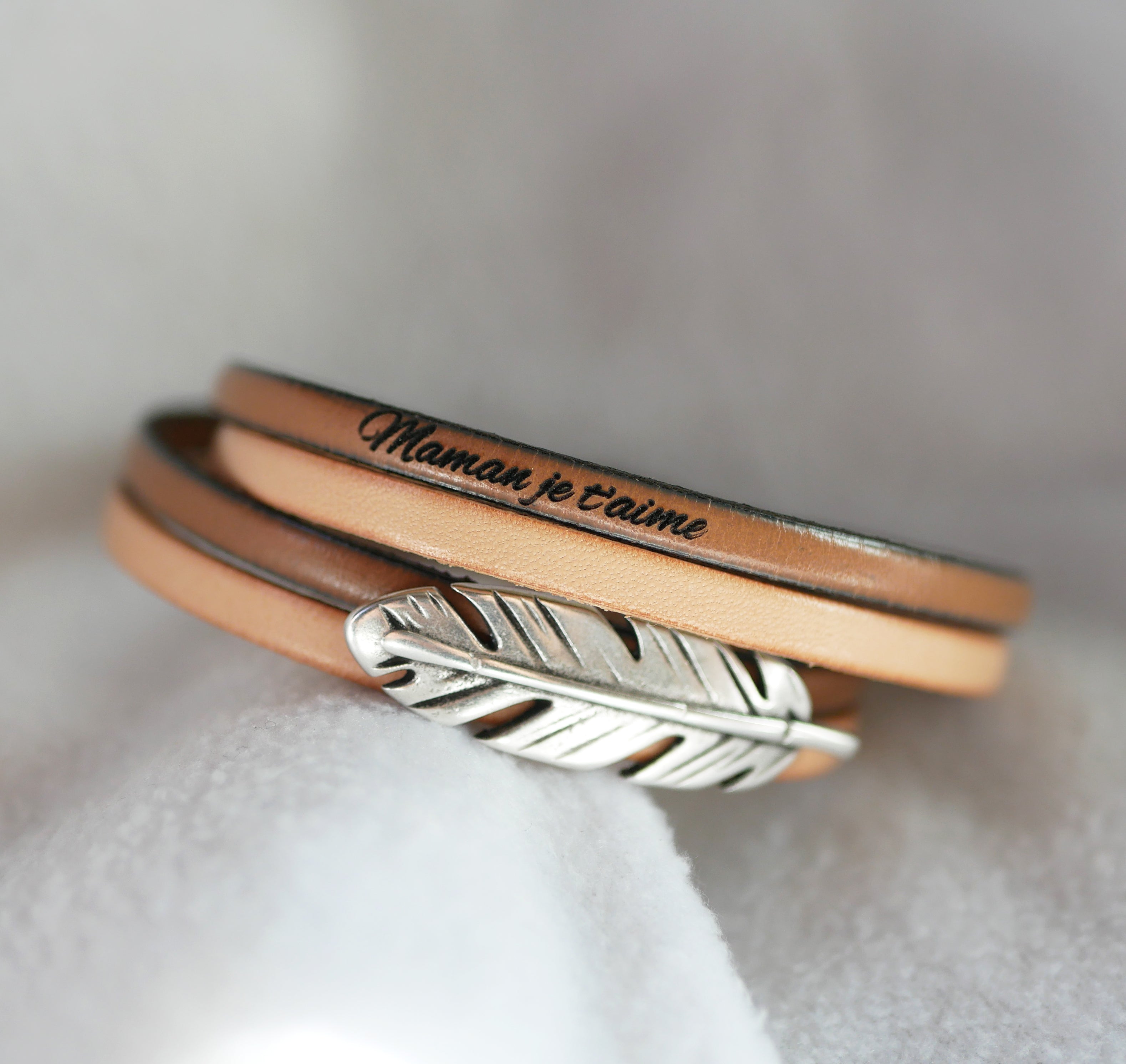 bracelet plume bohème cadeau pour maman
