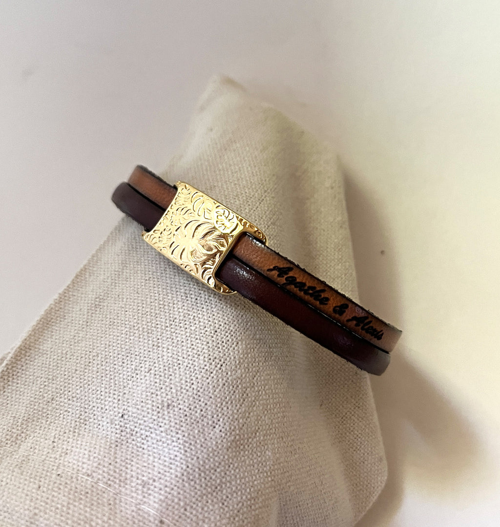Bracelet deux cuirs plaque dorée avec feuiles à personnaliser