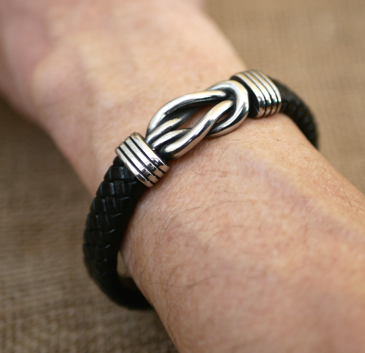 bracelet homme noeud acier infini fermoir magnétique réglable