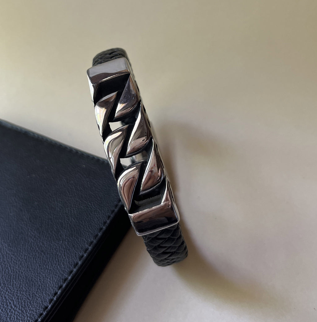 Bracelet homme gourmette cuir noir tressé élégant