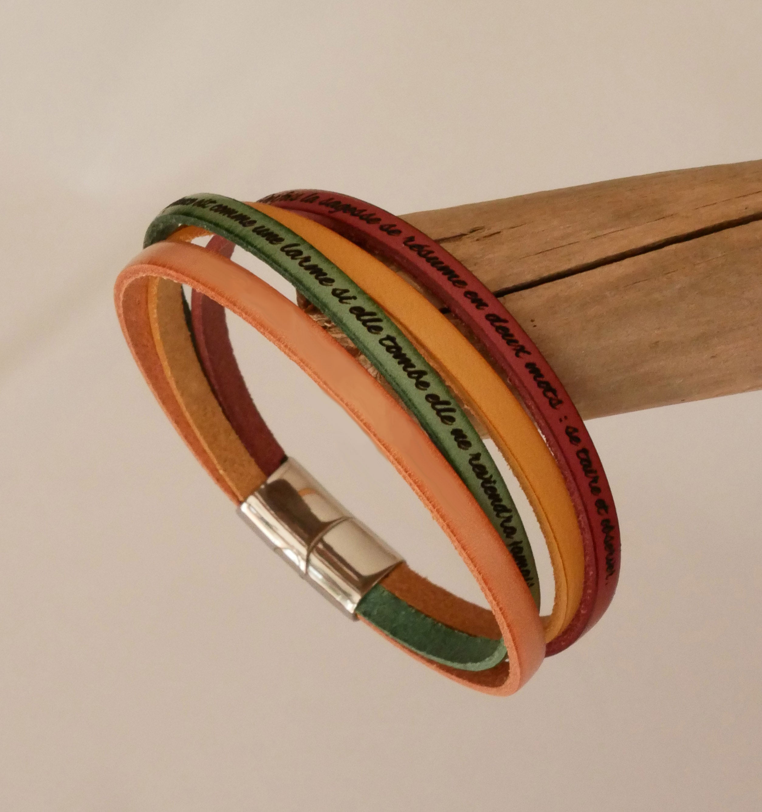 Bracelet manchette femme aux 4 cuirs pastels