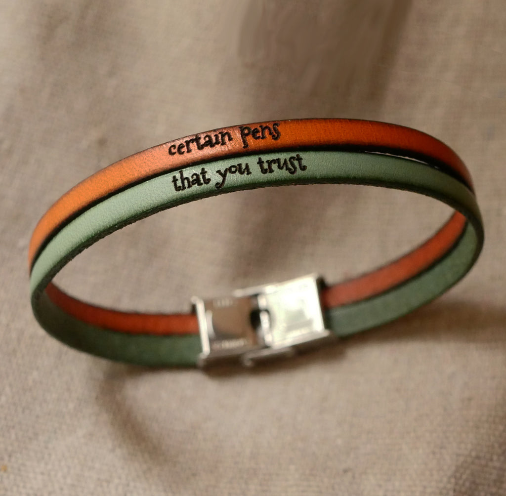 Bracelet Synergie duo couleurs de cuir personnalisable gravé