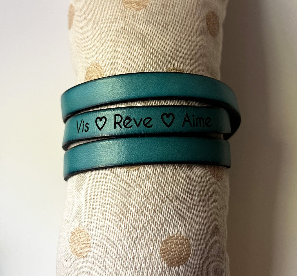 Bracelet mixte triple tour de cuir bohème - gravure personnalisée